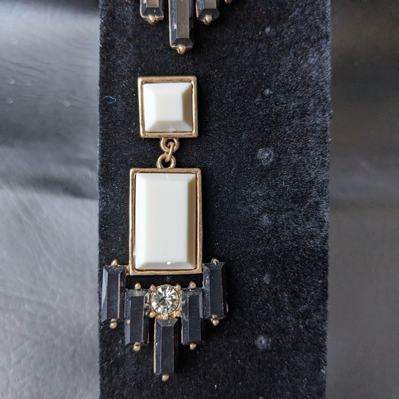 Kenneth Jay Lane KJL Art Deco Retro Cream Black Rhinestone Chandelier Earrings - Picture 4 of 11